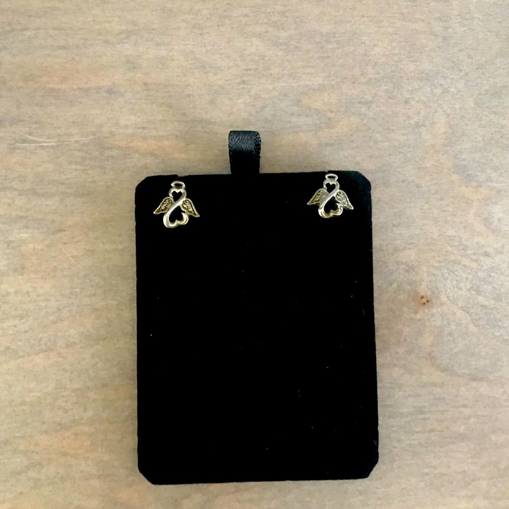 Kay Jewlers Open 🤍 Angel Earrings